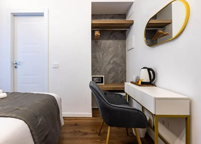 Pensión G Marconi & Roma